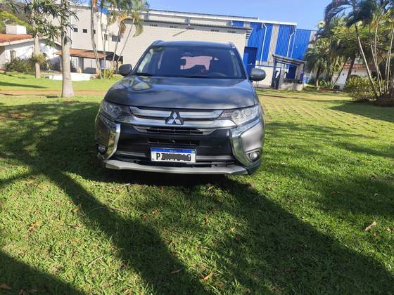 MITSUBISHI OUTLANDER 2.0 COMFORT 16V GASOLINA 4P AUTOMÁTICO
