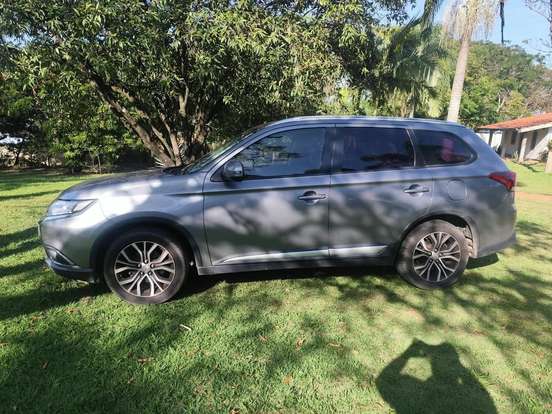 MITSUBISHI-OUTLANDER-2.0 COMFORT 16V GASOLINA 4P AUTOMÁTICO MITSUBISHI-OUTLANDER-2017