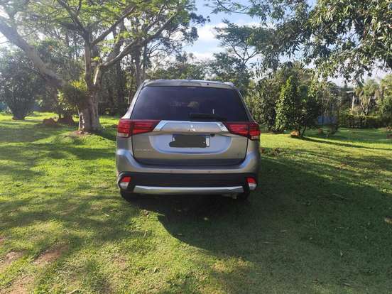 MITSUBISHI-OUTLANDER-2017
