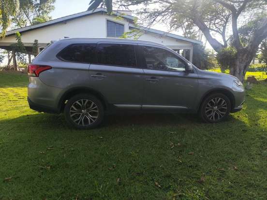 MITSUBISHI-OUTLANDER-2017