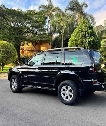 MITSUBISHI-PAJERO-2009