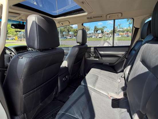MITSUBISHI-PAJERO-3.2 HPE 4X4 7 LUGARES 16V TURBO INTERCOOLER DIESEL 4P AUTOMÁTICO MITSUBISHI-PAJERO-2018