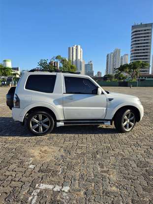 MITSUBISHI-PAJERO FULL-2015