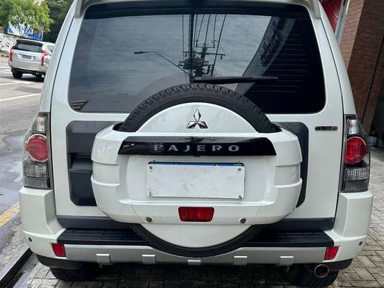 MITSUBISHI-PAJERO FULL-3.2 HPE 4X4 16V TURBO INTERCOOLER DIESEL 4P AUTOMÁTICO MITSUBISHI-PAJERO FULL-2012