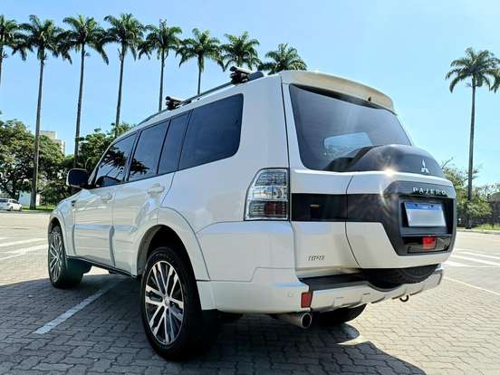 MITSUBISHI-PAJERO FULL-2020