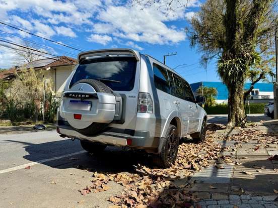 MITSUBISHI-PAJERO FULL-3.8 GLS 4X4 V6 24V GASOLINA 4P AUTOMÁTICO MITSUBISHI-PAJERO FULL-2008