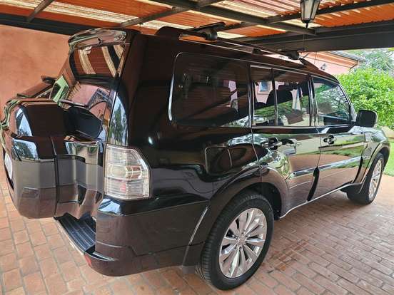 MITSUBISHI-PAJERO FULL-3.8 HPE 4X4 V6 24V GASOLINA 4P AUTOMÁTICO MITSUBISHI-PAJERO FULL-2015