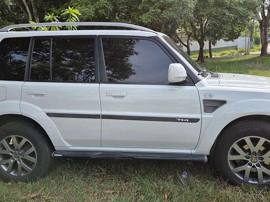 MITSUBISHI-PAJERO TR4-2.0 4X2 16V 140CV FLEX 4P AUTOMÁTICO MITSUBISHI-PAJERO TR4-2014