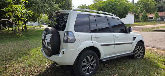 MITSUBISHI-PAJERO TR4-2014