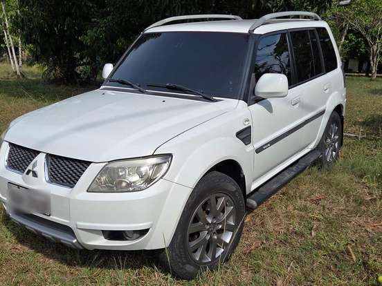 MITSUBISHI-PAJERO TR4-2.0 4X2 16V 140CV FLEX 4P AUTOMÁTICO MITSUBISHI-PAJERO TR4-2014