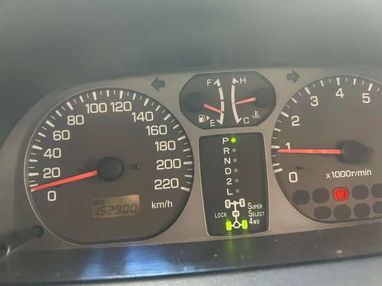MITSUBISHI-PAJERO TR4-2005