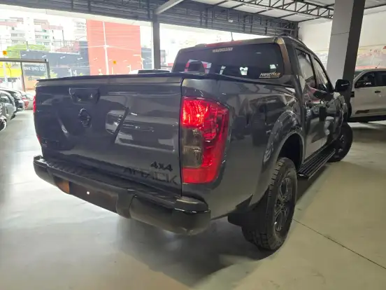 NISSAN-FRONTIER-2021
