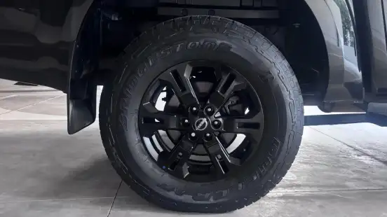 NISSAN-FRONTIER-2024