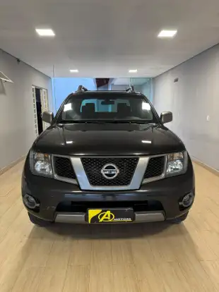 NISSAN-FRONTIER-2015