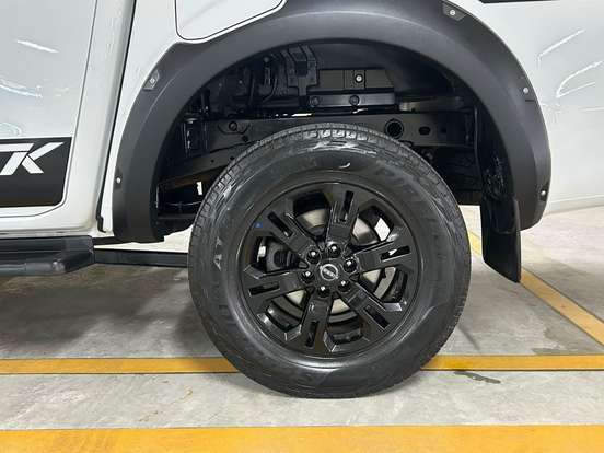 NISSAN-FRONTIER-2024