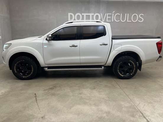 NISSAN-FRONTIER-2017