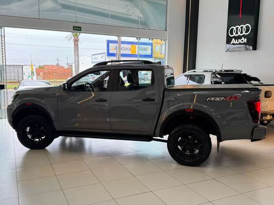NISSAN-FRONTIER-2.3 16V TURBO DIESEL PRO4X CD 4X4 AUTOMÁTICO NISSAN-FRONTIER-2023