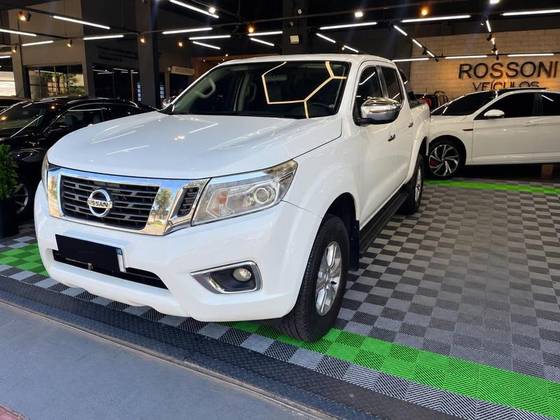 NISSAN FRONTIER 2.3 16V TURBO DIESEL XE CD 4X4 AUTOMÁTICO