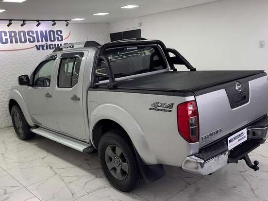 NISSAN-FRONTIER-2015