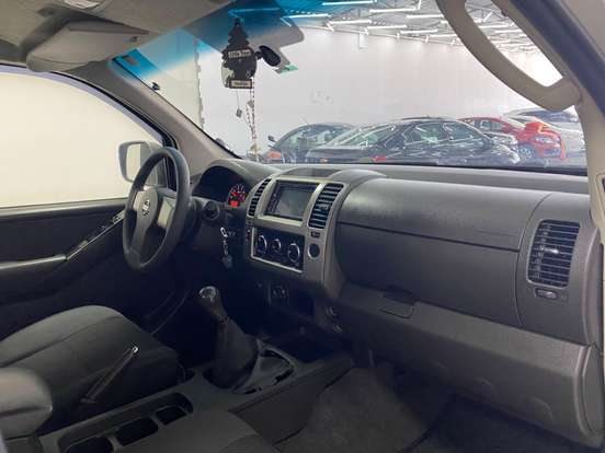 NISSAN-FRONTIER-2015