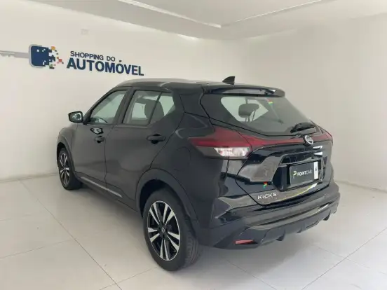 NISSAN-KICKS-2022