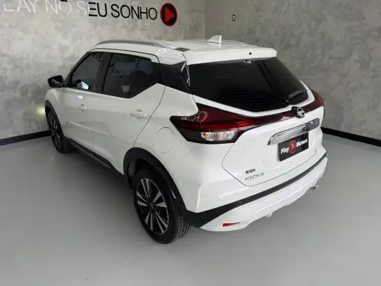 NISSAN-KICKS-2024