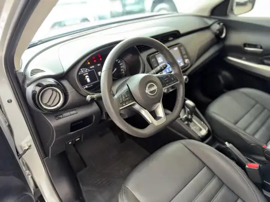 NISSAN-KICKS-2023