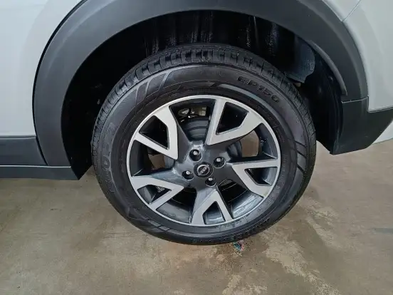 NISSAN-KICKS-2024
