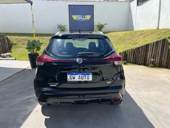 NISSAN-KICKS-2022