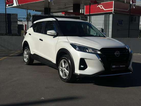 NISSAN-KICKS-2023