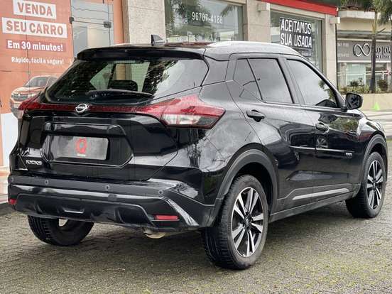 NISSAN-KICKS-2023