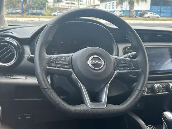 NISSAN-KICKS-2024