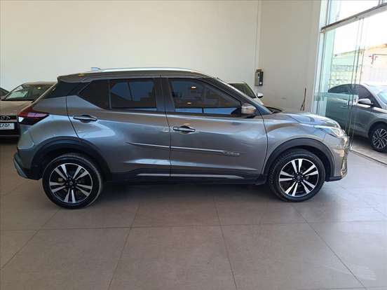 NISSAN-KICKS-2023