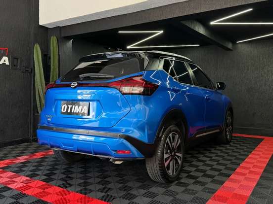 NISSAN-KICKS-2023