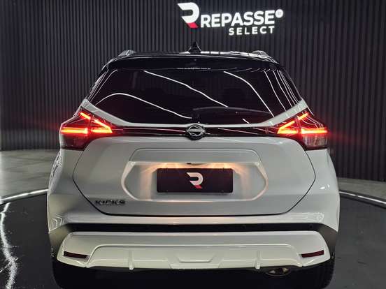 NISSAN-KICKS-2023
