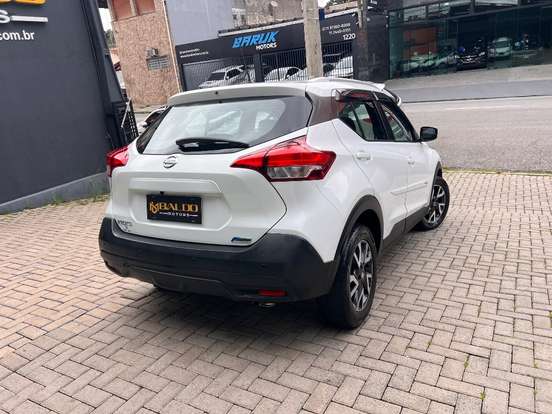 NISSAN-KICKS-2017