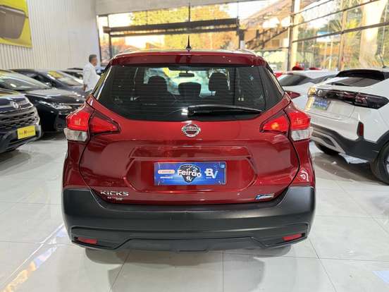 NISSAN-KICKS-2018
