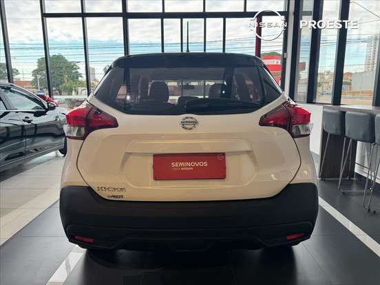 NISSAN-KICKS-2018