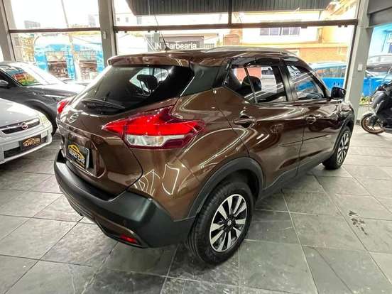 NISSAN-KICKS-2020