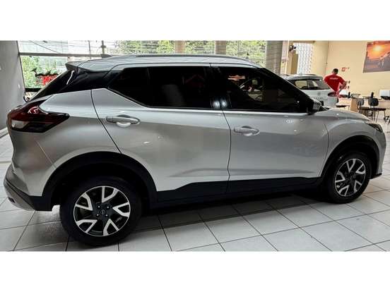 NISSAN-KICKS-2024