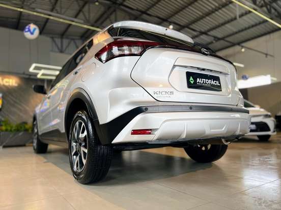 NISSAN-KICKS-2024