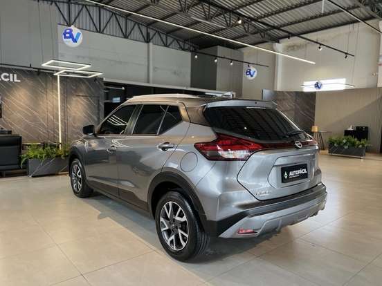 NISSAN-KICKS-2023