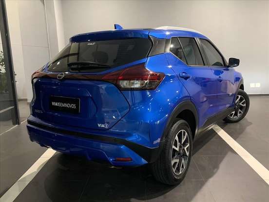 NISSAN-KICKS-2023