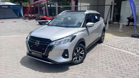 NISSAN-KICKS-2023