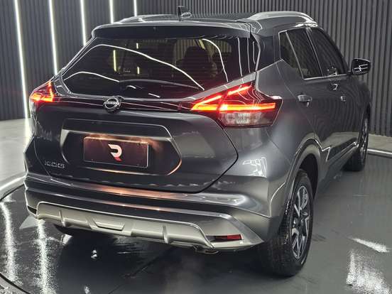 NISSAN-KICKS-2024