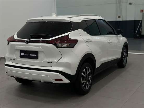 NISSAN-KICKS-2024