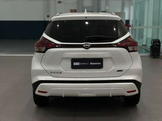 NISSAN-KICKS-2024