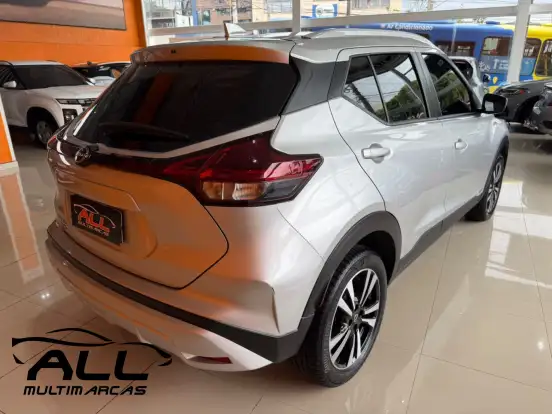 NISSAN-KICKS PLAY-2025