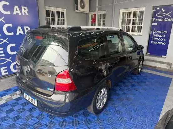 NISSAN-LIVINA-2014