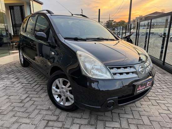 NISSAN-LIVINA-2013